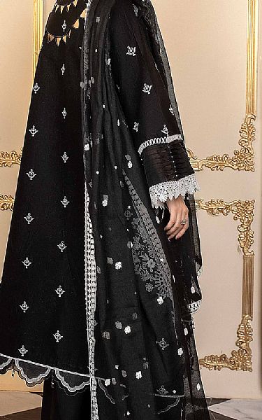 Anamta Black Lawn Suit Pakistani Lawn Suits